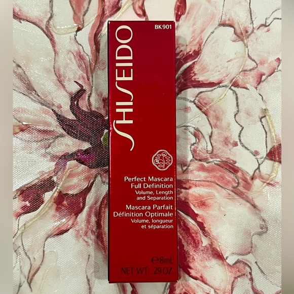 BRAND NEW!! Shiseido - Perfect Mascara Full Definition - Picture 2 of 4
